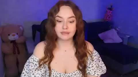 lily_baker_ online show from 04/14/26, 08:09