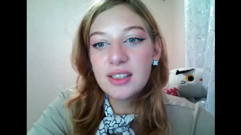 lily_ember online show from 09/17/25, 03:57