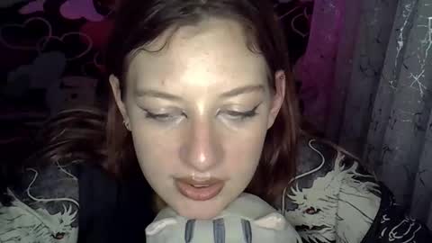 lily_ember online show from 11/12/25, 08:30