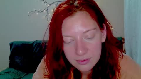 lily_ember online show from 02/08/26, 06:55