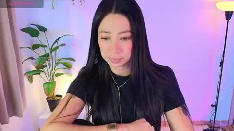 Snapshot of lily_evans_ chatting on 07/08/26, 10:03 just lily online show from 07/08/26, 10:03