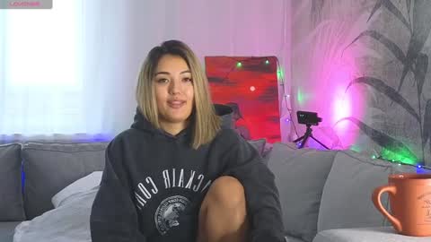 Snapshot of lily_foster_ chatting on 12/15/24, 08:41 Lily online show from 12/15/24, 08:41