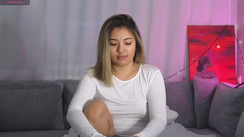 Snapshot of lily_foster_ chatting on 01/03/25, 05:06 Lily online show from 01/03/25, 05:06