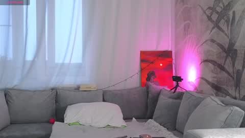 Snapshot of lily_foster_ chatting on 01/11/25, 06:35 Lily online show from 01/11/25, 06:35