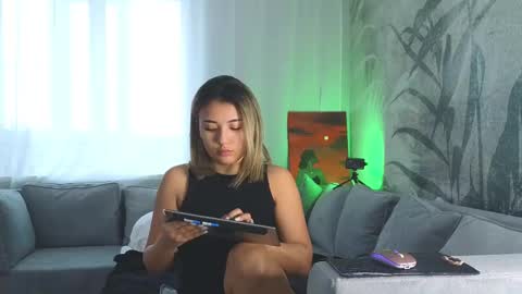 Snapshot of lily_foster_ chatting on 02/12/25, 08:59 Lily online show from 02/12/25, 08:59