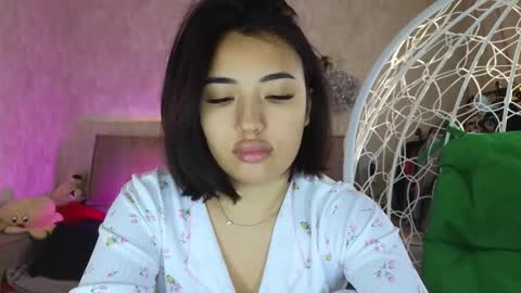 Snapshot of lily_foster_ chatting on 10/24/25, 04:53 Lily online show from 10/24/25, 04:53