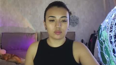 Lily online show from 11/07/25, 10:04