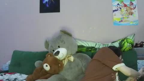 Lily  no Lilo ang Steach online show from 06/19/26, 10:57