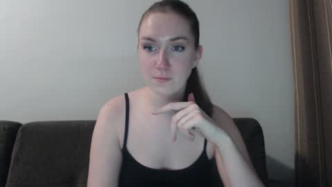 lily_love_x online show from 12/01/24, 11:14