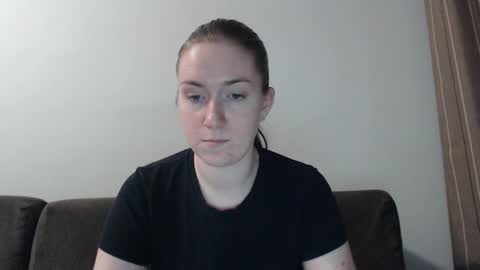 lily_love_x online show from 12/04/24, 11:35