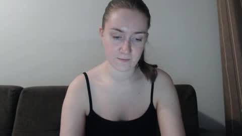 lily_love_x online show from 12/10/24, 10:58