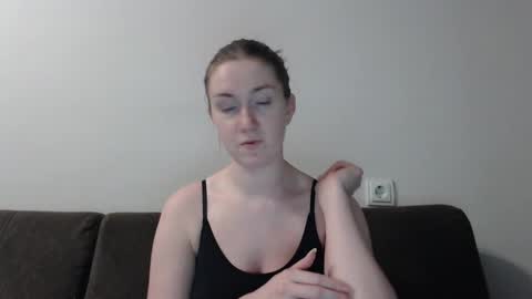 lily_love_x online show from 01/27/25, 11:43
