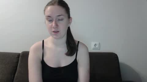 lily_love_x online show from 02/14/25, 06:34