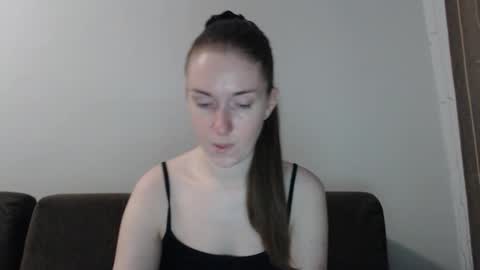 lily_love_x online show from 09/10/25, 04:23