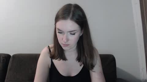 lily_love_x online show from 10/05/25, 10:51