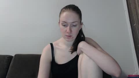 lily_love_x online show from 04/07/26, 11:37