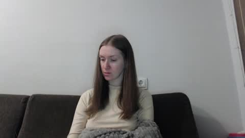 lily_love_x online show from 05/26/26, 12:06
