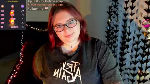 Elina  online show from 10/11/25, 10:30