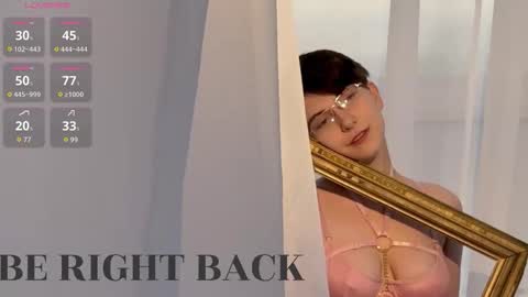 Lily online show from 11/06/25, 02:45