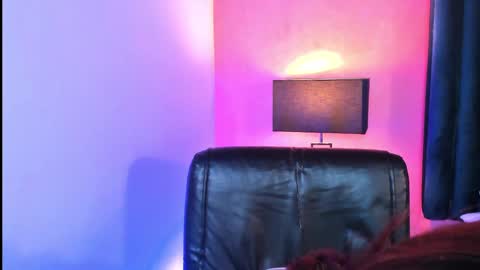 Lily Miiller online show from 01/10/25, 09:10