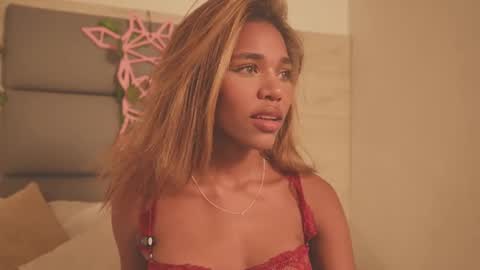 Lily Miiller online show from 01/10/26, 07:59