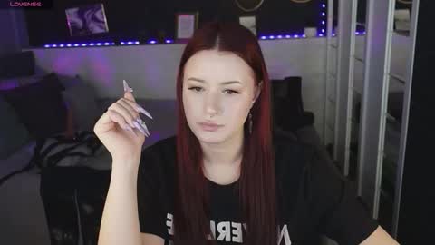 Lily online show from 11/12/25, 07:09