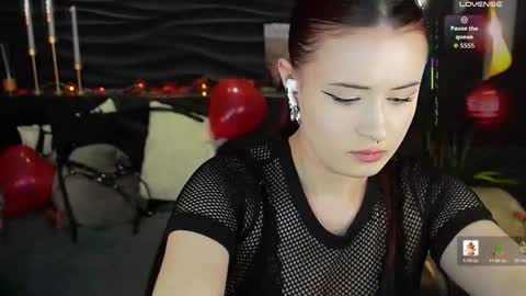 Lily online show from 02/08/26, 07:17