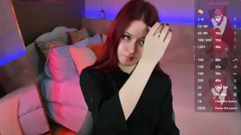 Lily online show from 05/18/26, 07:03