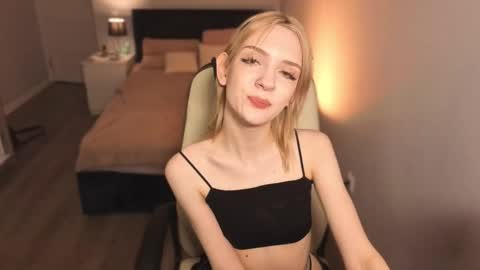 Lily online show from 03/07/26, 12:40