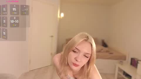 Lily online show from 07/19/26, 11:52