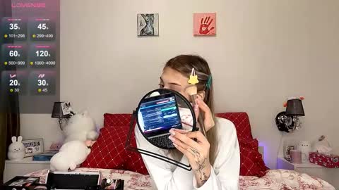 Lily  my first stream online show from 11/18/25, 12:09