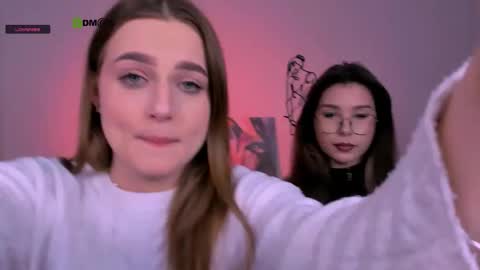 Lily online show from 10/20/25, 07:03