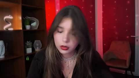 Lily online show from 11/11/25, 07:14