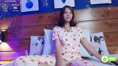 Lily  online show from 06/06/26, 07:51