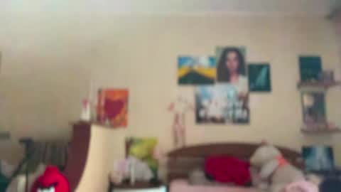 Snapshot of lily_smily chatting on 05/01/26, 04:44 Lily online show from 05/01/26, 04:44
