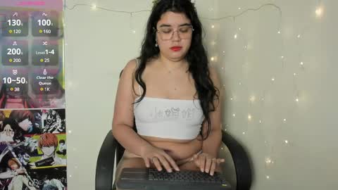 Lily online show from 01/05/25, 03:32