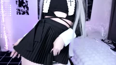 Lily online show from 03/29/26, 12:32