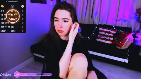 Snapshot of lily_xbaby chatting on 12/22/24, 10:17 LILY online show from 12/22/24, 10:17