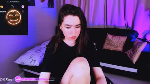 Snapshot of lily_xbaby chatting on 02/19/25, 10:12 LILY online show from 02/19/25, 10:12