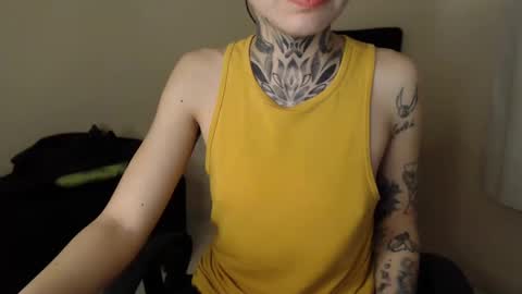 Snapshot of lilyadamsc chatting on 01/11/25, 02:52 Lily online show from 01/11/25, 02:52