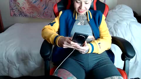 Lily online show from 03/25/26, 04:51