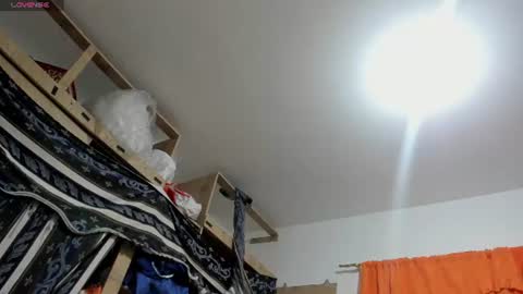 Lily online show from 07/06/26, 08:44