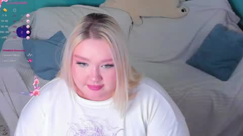 Lily online show from 01/31/25, 06:14