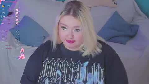 Lily online show from 03/02/25, 02:30