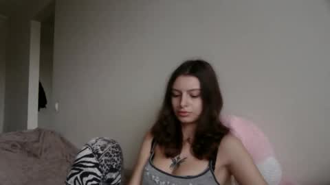 lilycandy_ online show from 11/05/25, 07:30