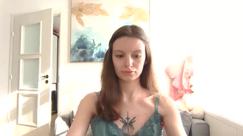 lilycandy_ online show from 04/21/26, 02:34