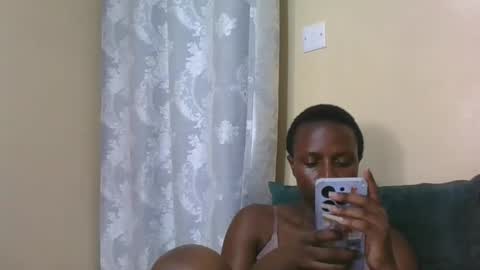 lilycute19 online show from 02/11/26, 01:16