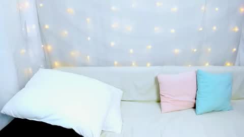 lilydavisss online show from 12/14/25, 03:01