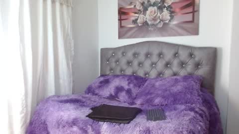 Snapshot of lilyfox23 chatting on 02/26/25, 12:36 lilyfox23 online show from 02/26/25, 12:36