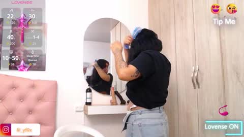 lilyfox23 online show from 01/17/26, 12:32